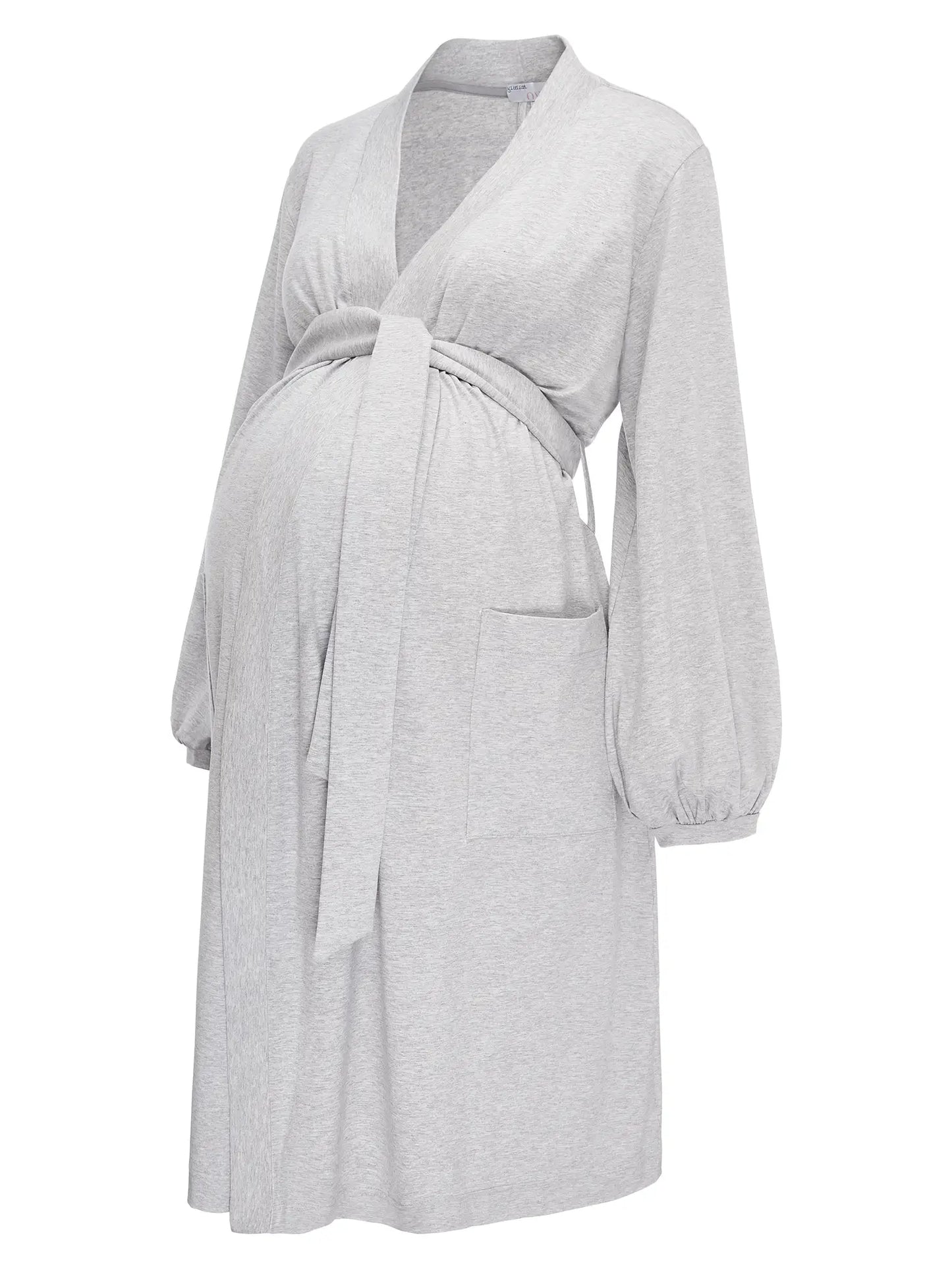 Een comfortabele, perfect passende kamerjas voor de zwangere vrouw: in  een ongelooflijk zachte Tencel-stof, met zakken.
